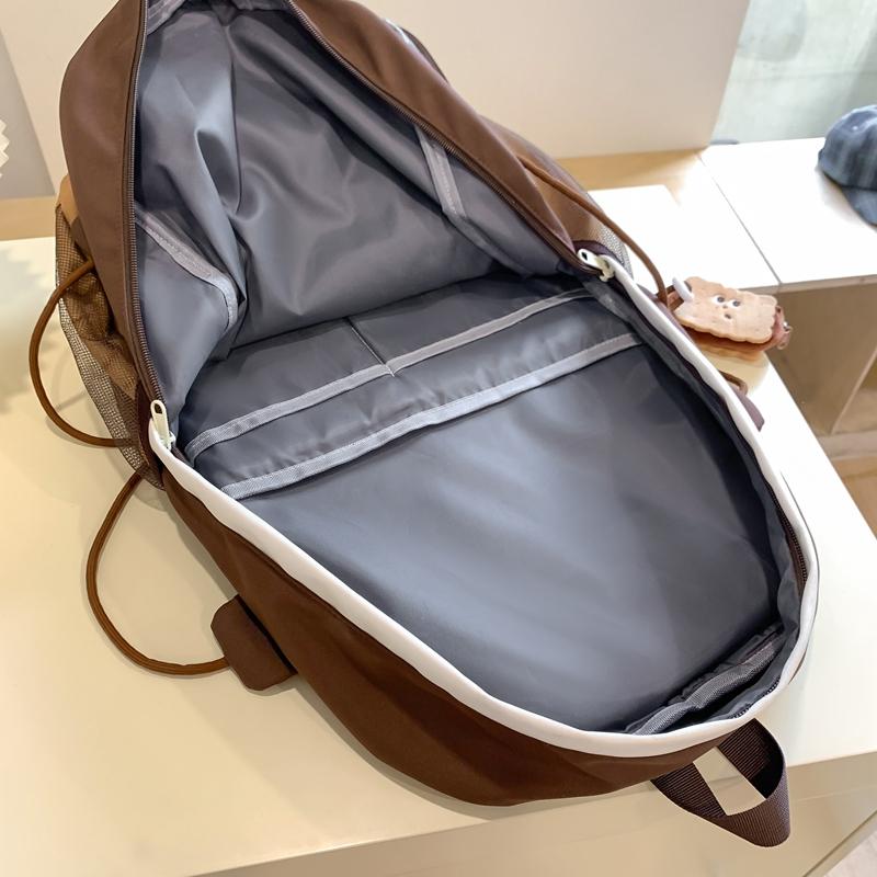 Симпатичный женский рюкзак большой емкости с цветными блоками — фото 10