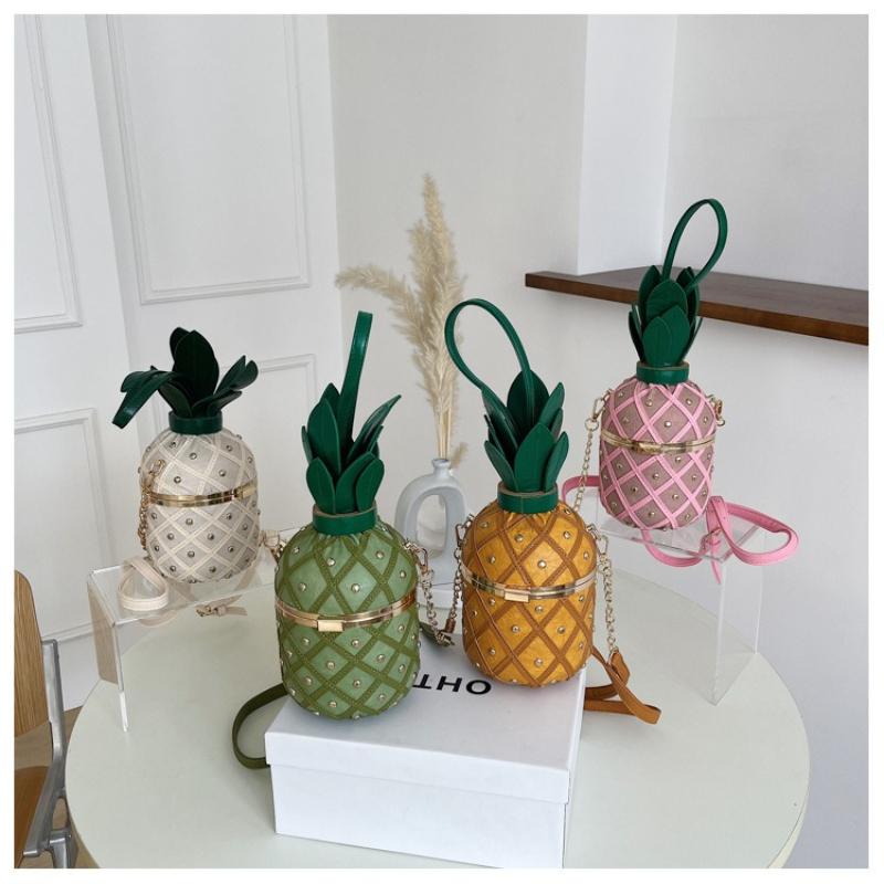 Nuova Borsa a Tracolla da Donna Personalizzata a Forma di Ananas Piccola Fresca per Ragazza Adolescente Singola Spalla Stile Straniero Intrecciata con Borchie e Catena Chiusura Borsa Rotonda