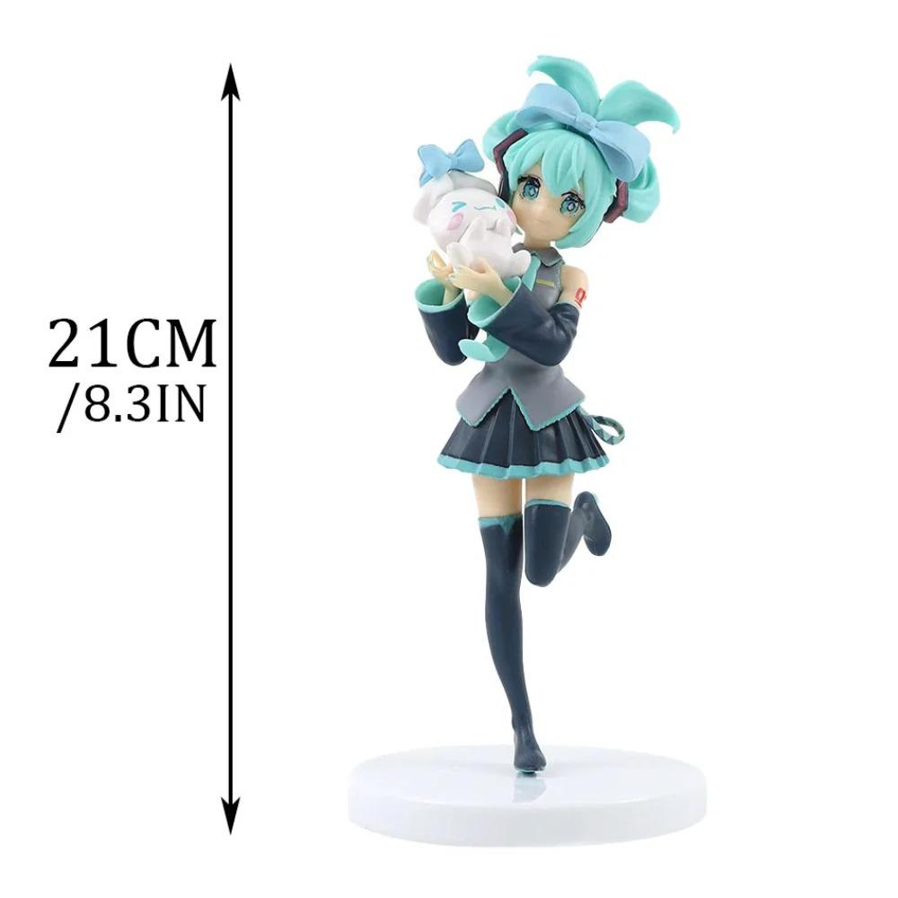 חם 21 ס"מ אנימה Hatsune Miku X Cinnamoroll דמות פריט היקפי אנימה דגמים אספנות קישוטים דקורטיביים מתנה חמודה לילדים