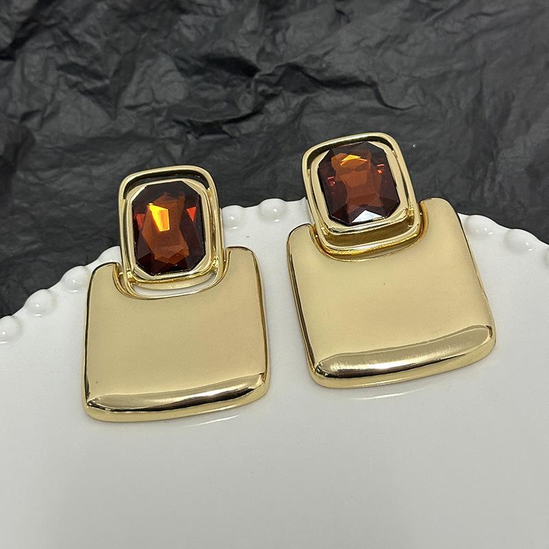 

French Retro Light Luxury Premium Mirror Metal Geometric Square Gemstone Earrings Fashionable Temperament Celebrity Style Earrings