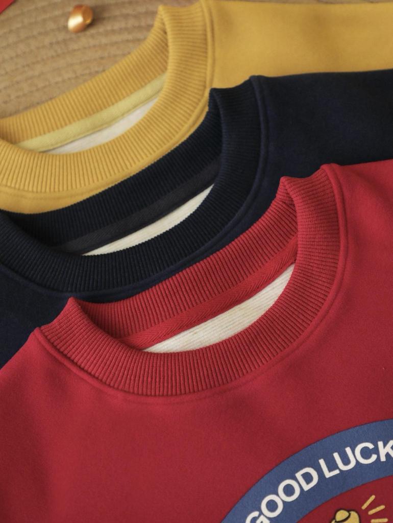 Kids' Cozy Blessings Plus Velvet Sweatshirt - Warm Round Neck Top for New Year, Autumn/Winter - Trendy, Comfortable for Boys & Girls