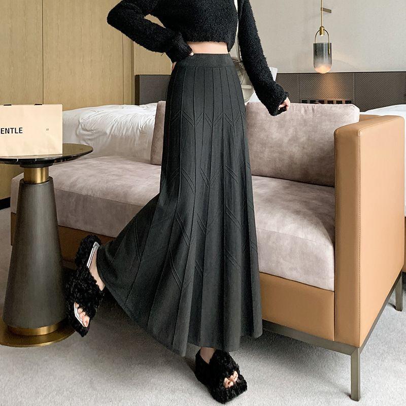 

Knitted Midi Skirt for Women in Autumn and Winter, Black High Waisted A-line Yarn Large Swing Long Skirt Thickened To The Ankle One Size сірий колір