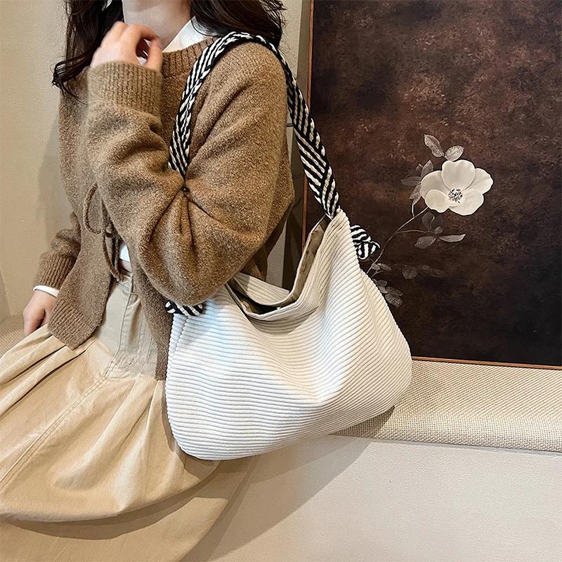 

Corduroy Tote Bag For Women Large Capacity Soft Plush Lining Shoulder Handbag Commuting Shopping Daily Use Fashion Purse