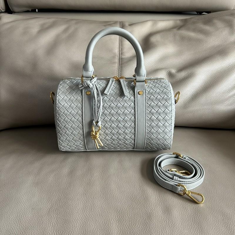 Woven Cowhide Boston Pillow Bag 2024 New Style Handmade Fashionable Commuter Shoulder Cross-body Handbag