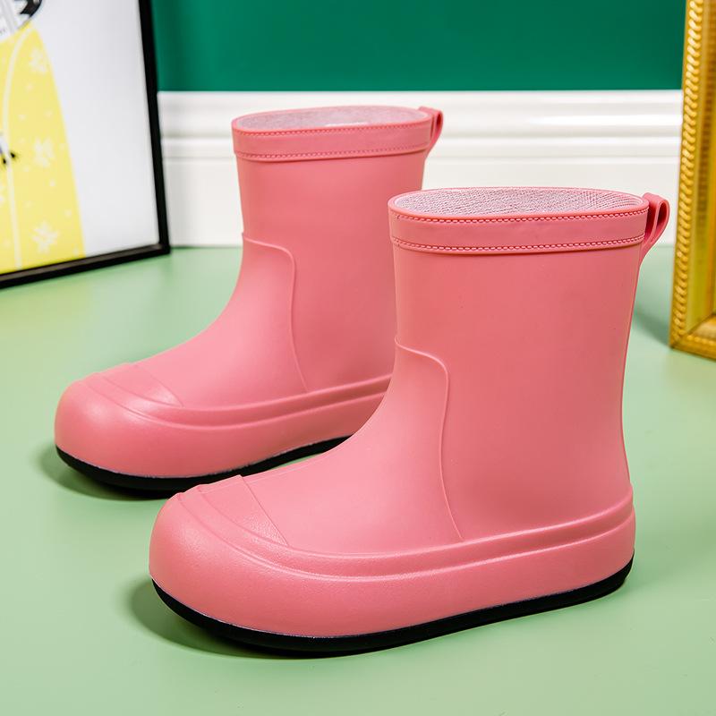 

Новая дождевая обувь водонепроницаемая обувь короткая труба модная студенческая средняя труба нескользящие водные сапоги 39