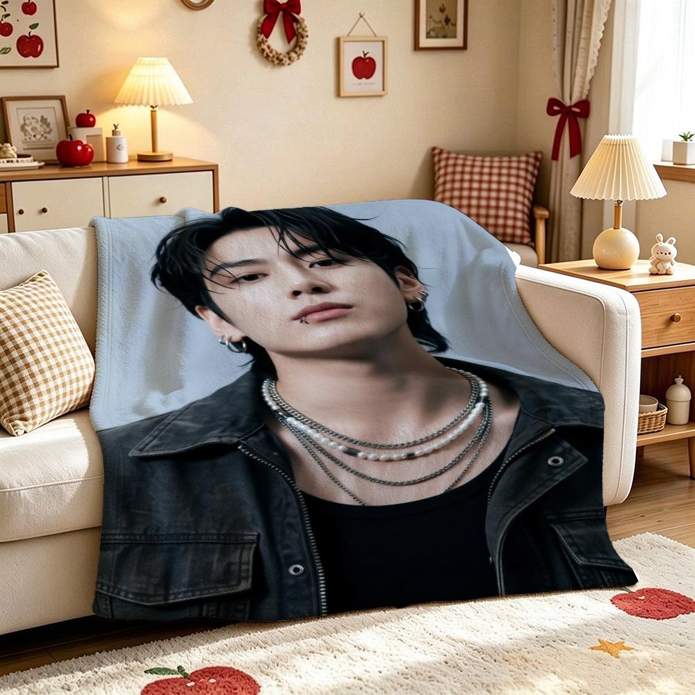 Black Denim Silver Chains Aesthetic Pattern Blanket Ultra Soft Throw Blanket For Living Room Sofa Bedroom Bed Home Party Decor Memorial Gift