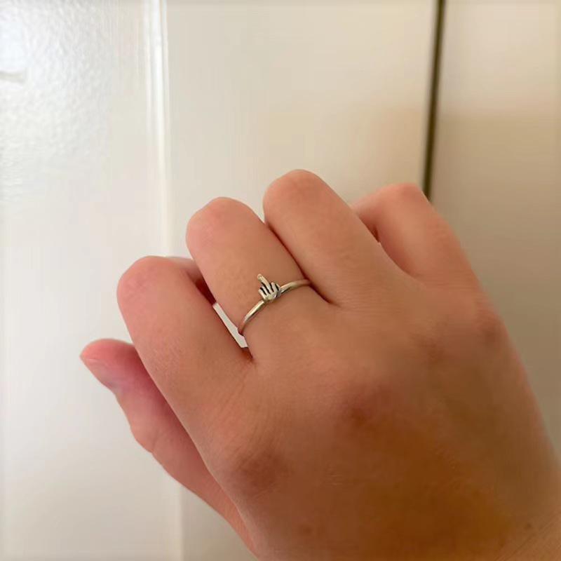 Cross-Border Fashion Middle Finger Fun Ring - Creative European & American Style Holiday Gift