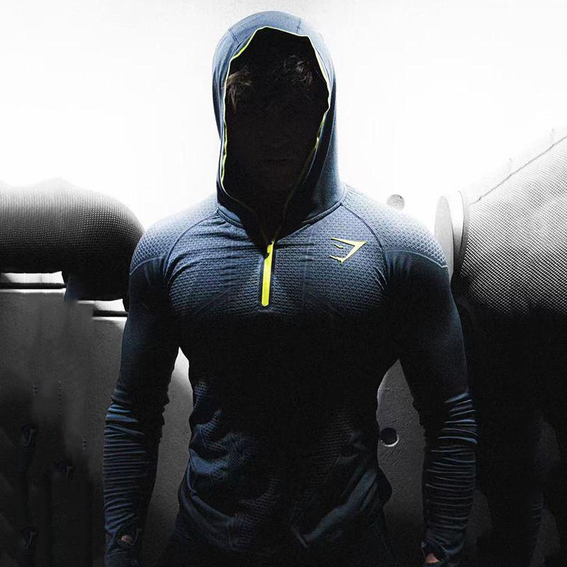 חולצת אימון ארוכה עם קפוצ'ון לגברים GYMSHARK גיבור-על מתייבשת במהירות