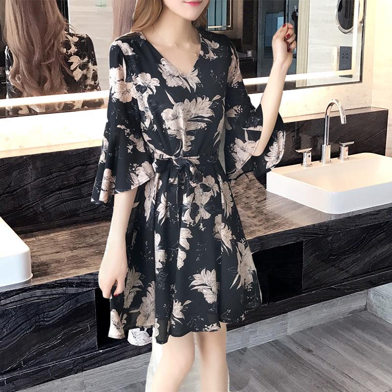 Trendiges Sommer 2019 Blumenmuster Schlankmachendes Koreanischer Stil Kleid für Frauen und Studentinnen