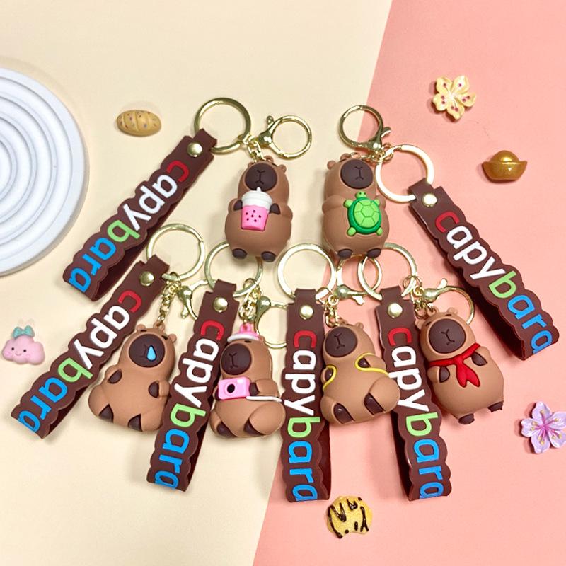 Creative Capybara Keychain & Bag Charm - Cute Couple Car Accessory & Backpack Pendant