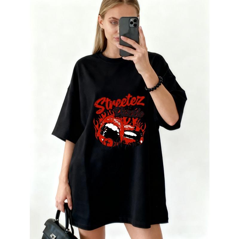 Oversized T Shirt Black Streetz Graphic Print With Red Lips And Text Design For Casual Wear