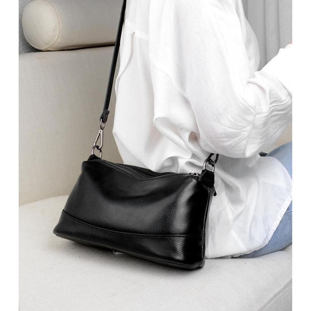 Women's Mini Shoulder Bag, Large Capacity, Horizontal Design, Smartphone and Long Wallet Included, Genuine Leather, Lightweight, Can Be Carried Over