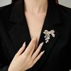 Luxury Heavy Duty Bow Lapel Pin High End Design Natural Freshwater Pearl Versatile Coat Fashion Ornament