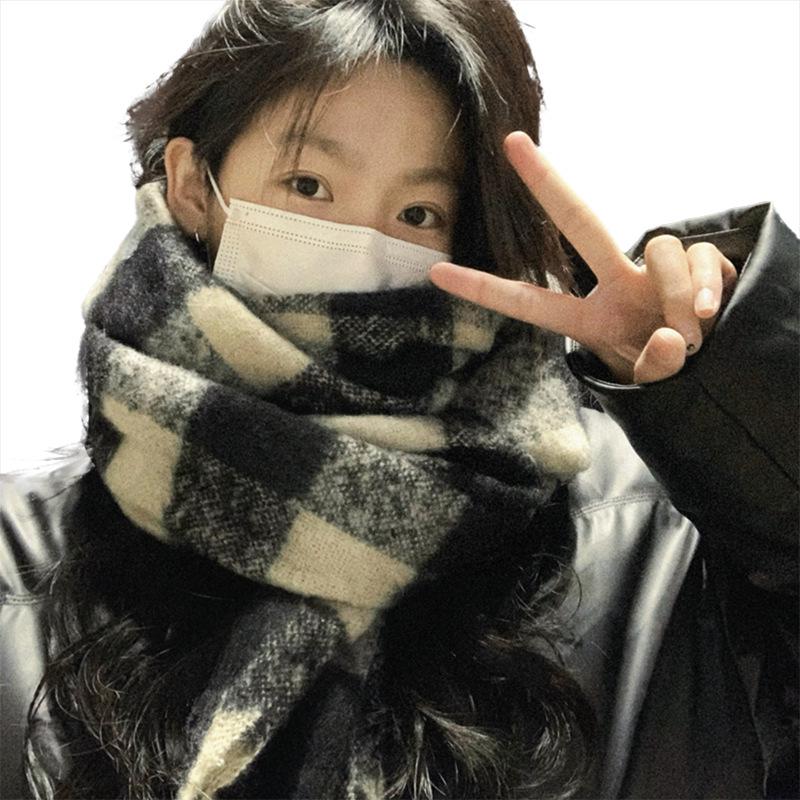 Winter Mohair Scarf: Windproof, Plush, Versatile Snood for Women, Men, and Students in Korean Style.