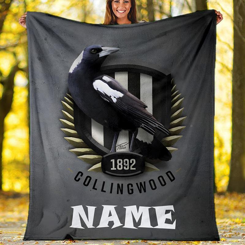 Customizable Football Throw Blanket – Personalized Name, All-Season Cozy Snug Blanket, Machine Washable, Personalized Blanket