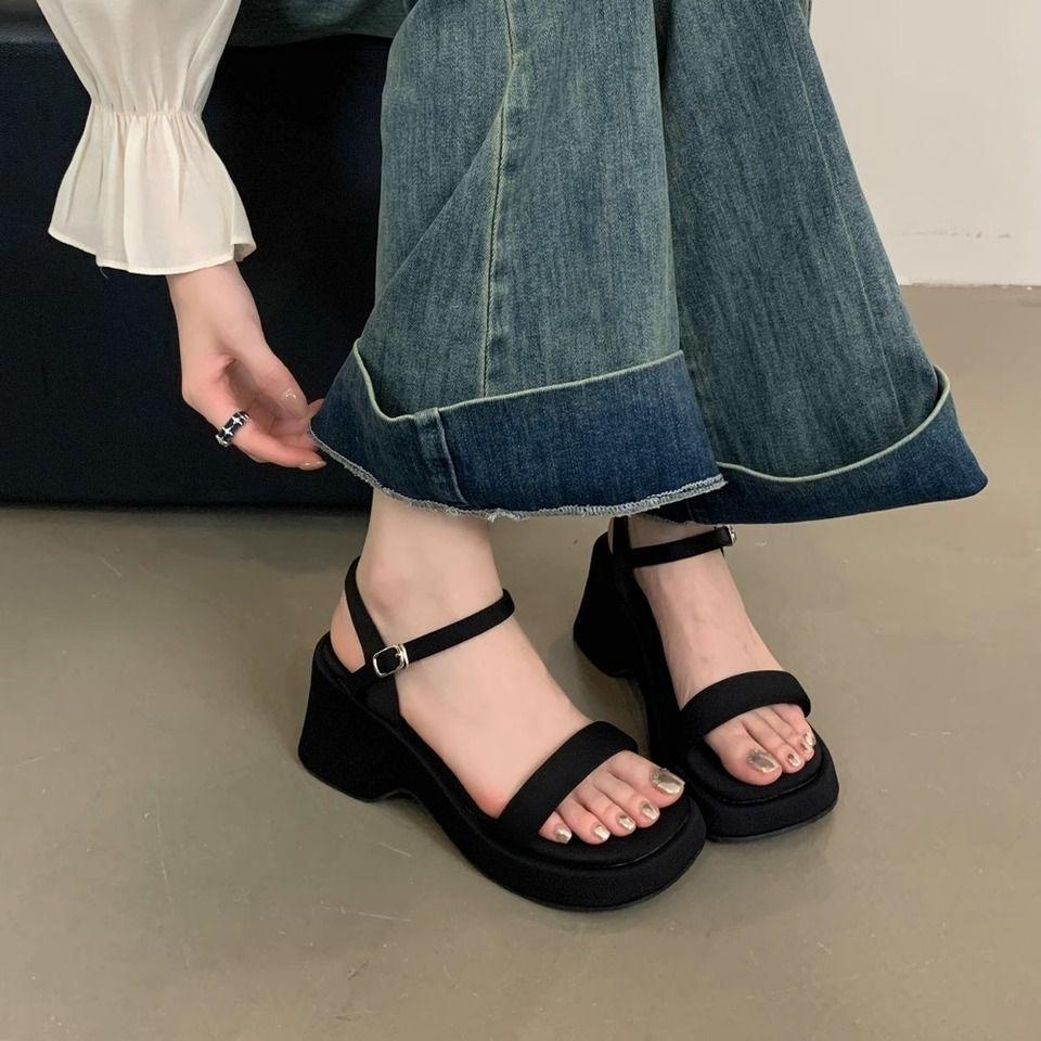 Korejská verze všestranných jednoslovných bot na vysokém podpatku, cool pantofle k sukni, dámská obuv, letní platformové francouzské sandály, dámská obuv