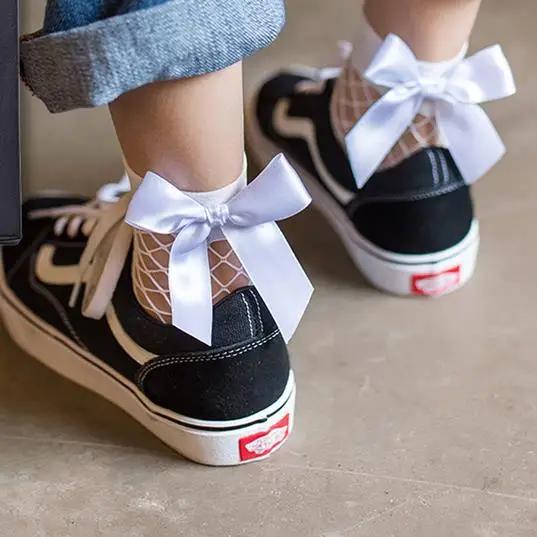 

Fashion New Women Sexy Black Mesh Short Ankle Socks Christmas Girls Fishnet Socks With Cute Bow Ladies Socks 6 Colors 1piar