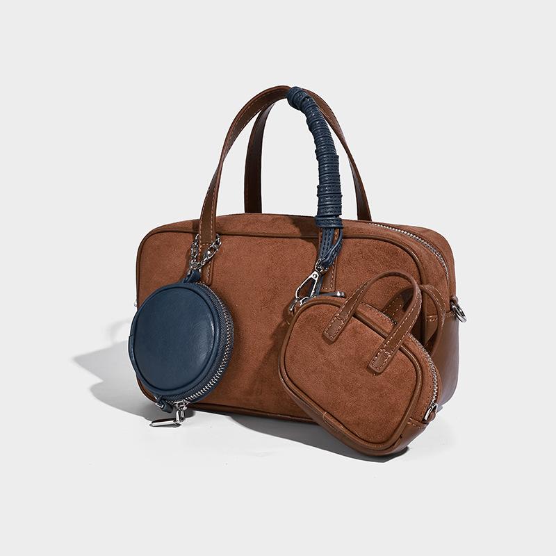 2025 New Fashion Commuting Handbag, Niche High-End Large Capacity Shoulder Crossbody Boston Pillow Bag