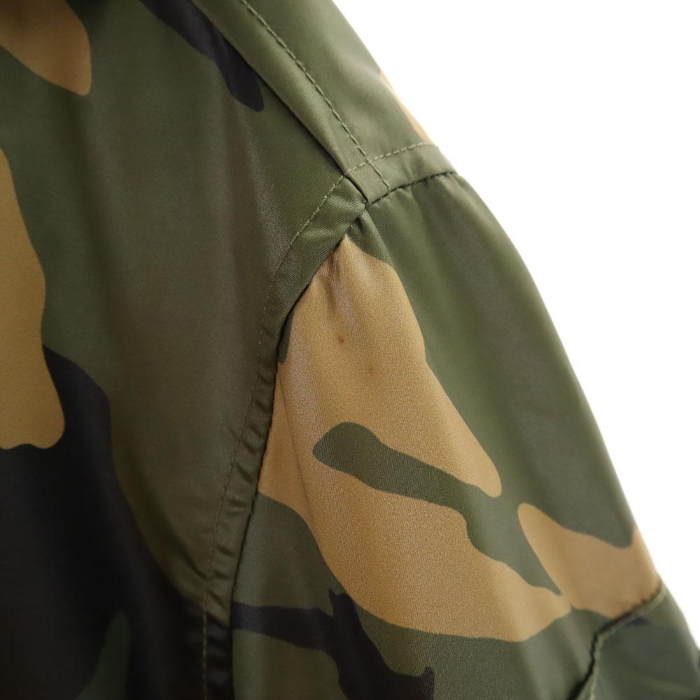 Guess Camouflage-Muster Schlagjacke S Khaki und andere Camouflage Herren Gebraucht