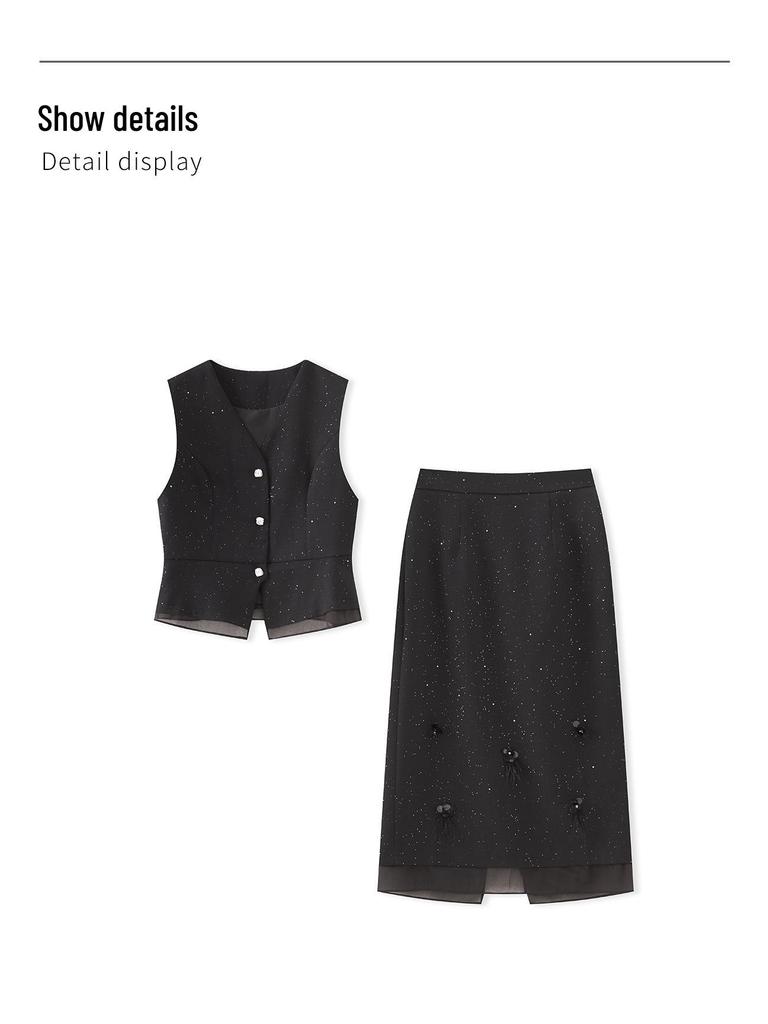 Modny zestaw kamizelki z dekoltem w serek i organzowej spódnicy z cekinami w kształcie gwiazd