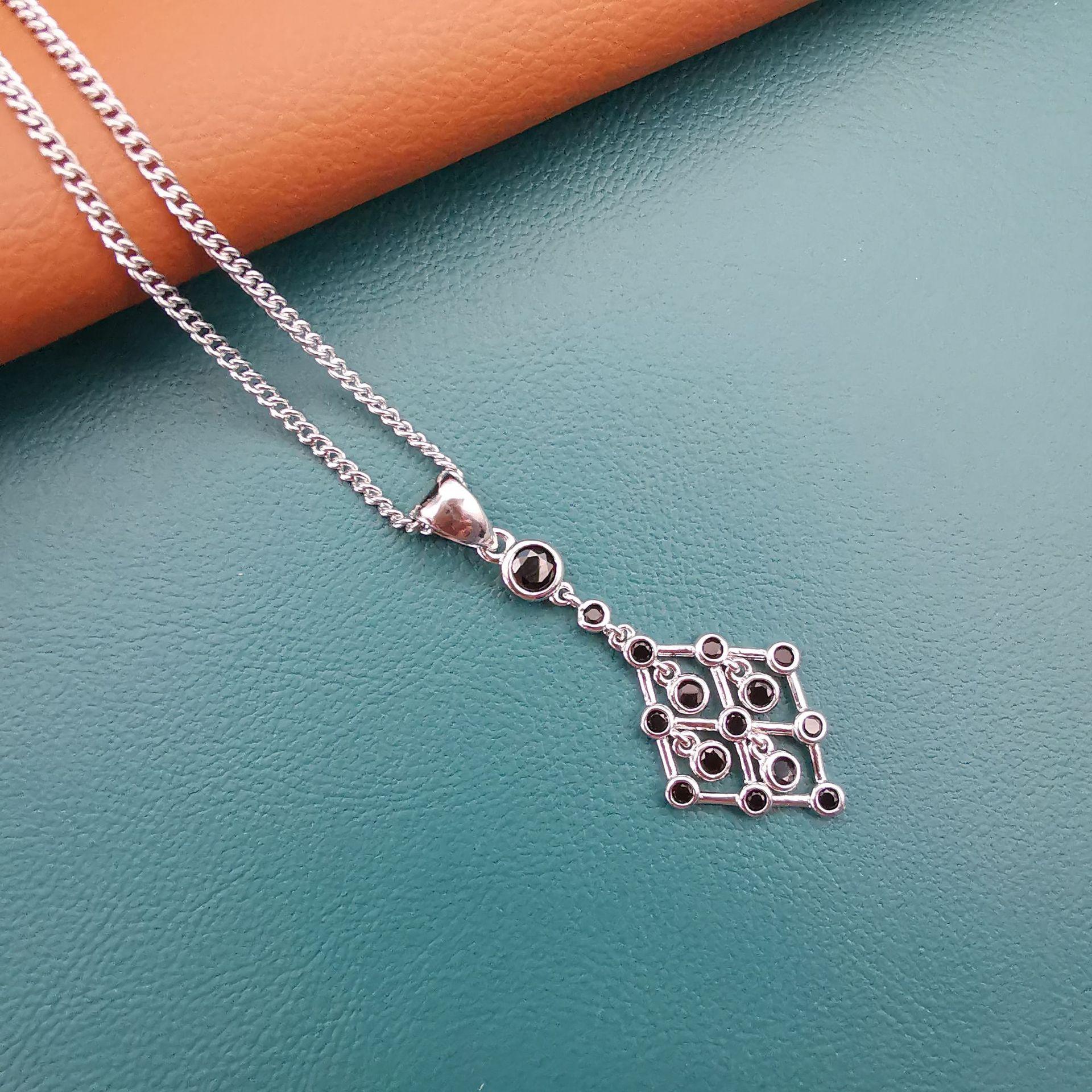New Trendy Japanese and Korean Style Simple Collarbone Chain Necklace Zircon Ins Style чёрный