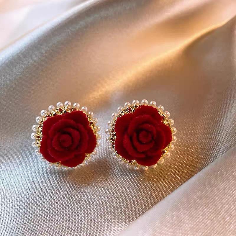 Luxury Silver Diamond-Inlaid Red Flower Pearl Stud Earrings: Elegant Design with a Fashionable Flair
