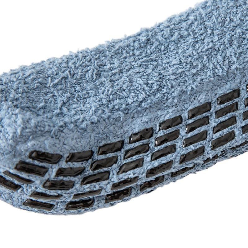 Coral Fleece Men's Socks - Non-shedding, Thick Winter Socks with Half Fleece, Pure Color, Adhesive Dots, Home Wear, Warm Mid-calf Socks
