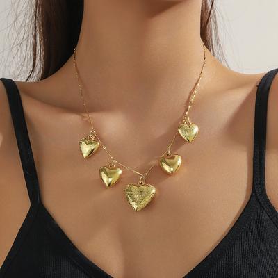 Halskette für Damen, Schmuck, einlagige Halskette mit mehreren Anhängern, Liebeskette, Trend, Mode, Temperament, Liebeskette mit mehreren Anhängern, elegante Halskette