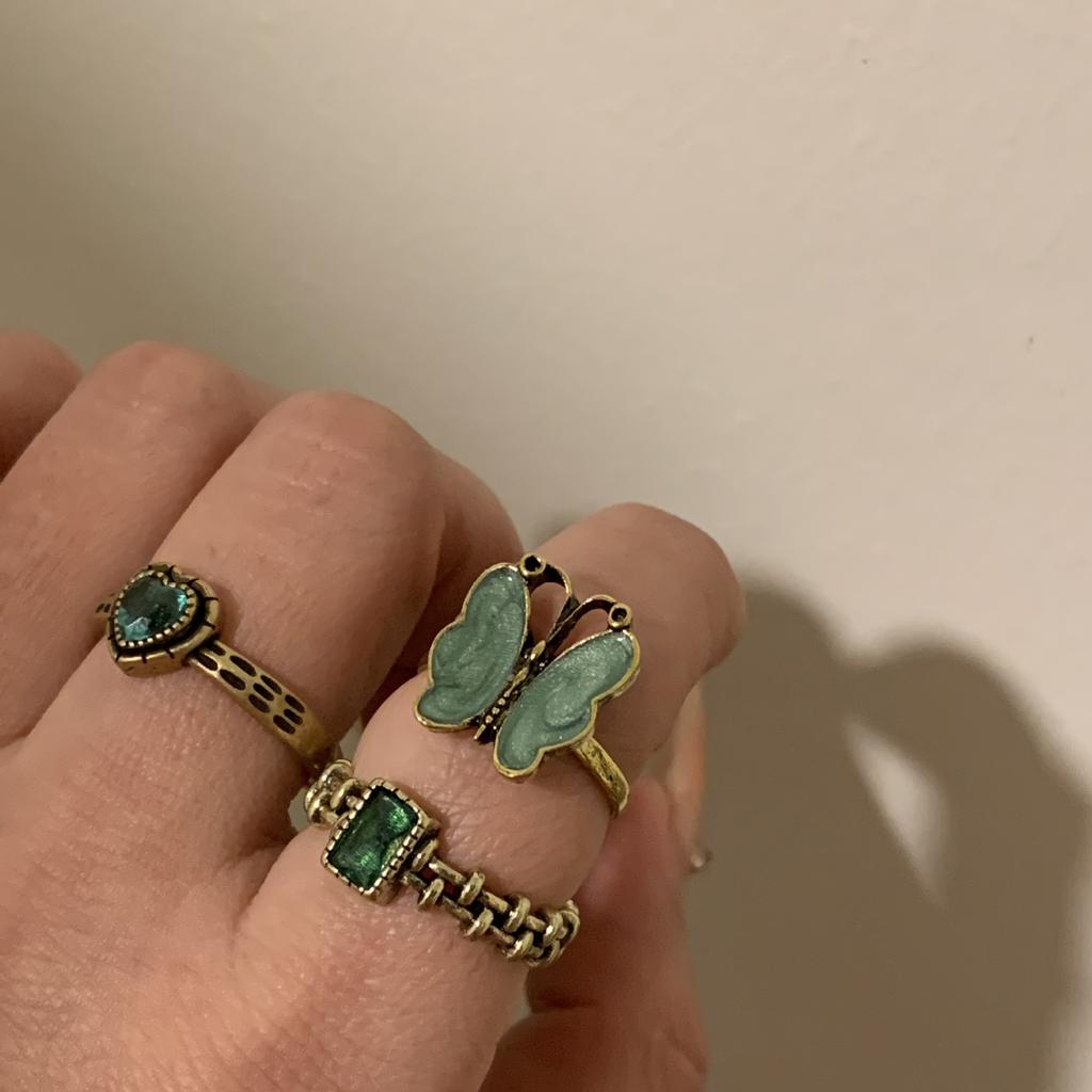 Vintage Ethnic Bronze Color Open Finger Ring For Women Relief Devil's Eye Heart-Shaped Blue Zircon Ring Jewelry