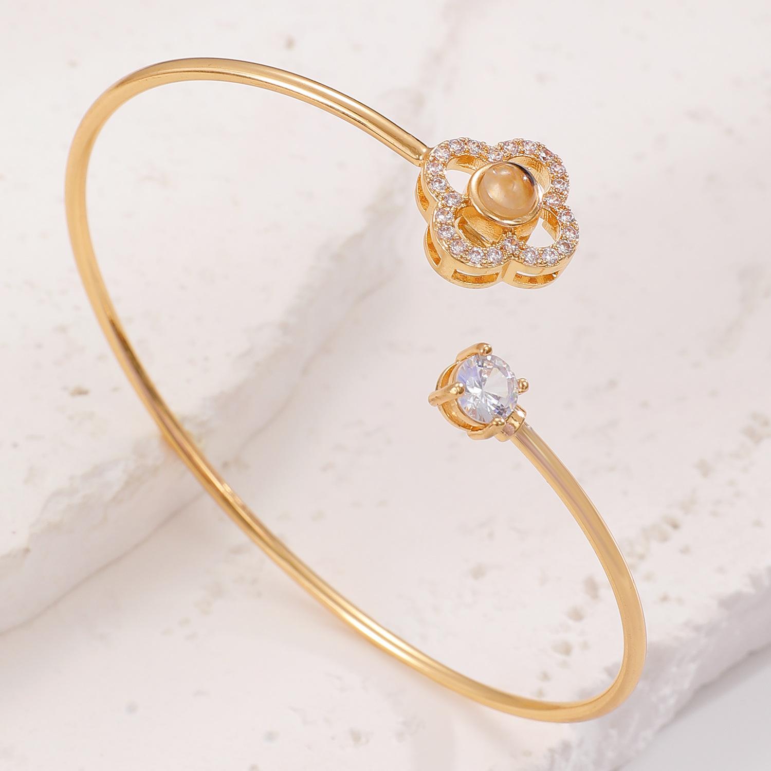 Creative Simple Swan Heart Flower Opening 100 Languages I Love You Projection Bangles for Women Fashion Stainless Steel Jewelry