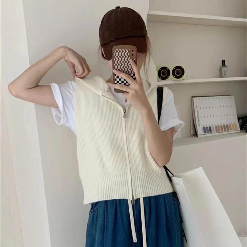 Hooded Knitted Vest New Zipper Cardigan for Women Short Loose Fitting Sleeveless Sweater Jacket for Outerwear