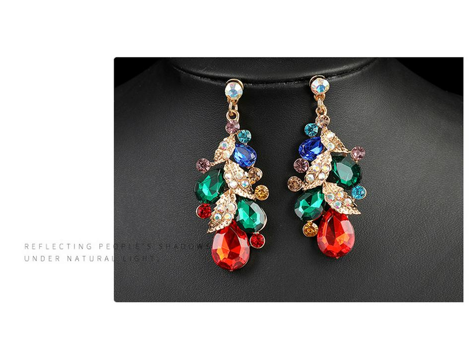 European & American Vintage Crystal Necklace Set: Women's Luxury Evening Dress Clavicle Chain