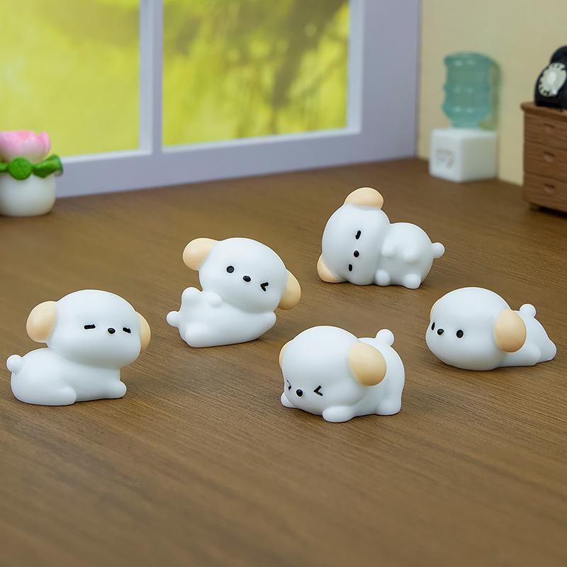 Miniature Cute Cartoon White Puppy Resin Ornament for Home Decor