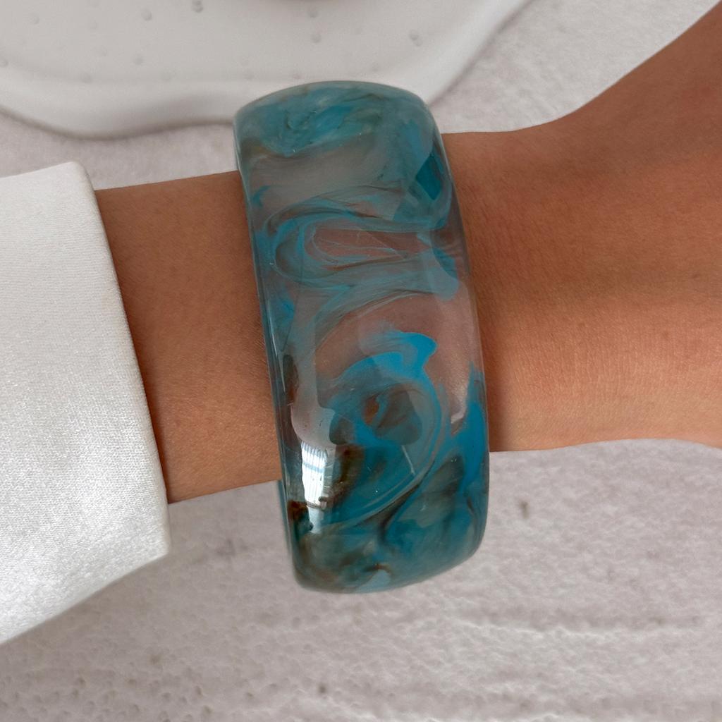 SHIXIN 3 Styles Bohemian Blue Resin Acrylic Wide Bracelet for Women Retro Geometry Round Chunky Bangle Bracelet on Hand Jewelry