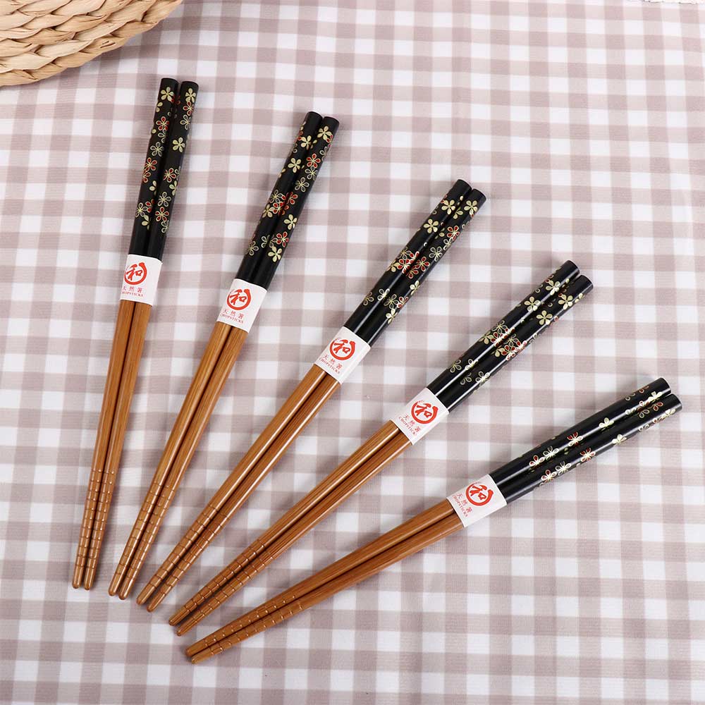 Reusable 5 Pair Chopsticks Set Handmade Japanese Style Natural Wood Chopsticks Sushi Food Cat Flower Wooden Chop Sticks