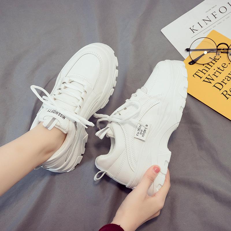 Daddy shoes girl 2025 autumn and winter new ins trendy student versatile sports velvet casual little white shoes platform women's shoes