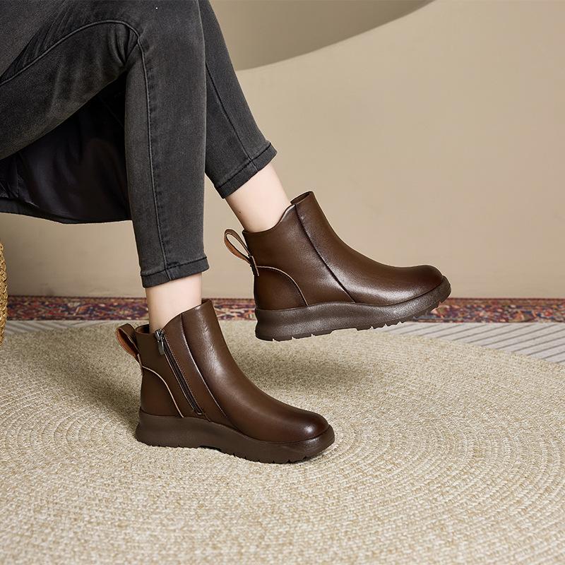 Leather platform Martin boots women's 2025 new autumn and winter retro Chelsea boots black casual short boots