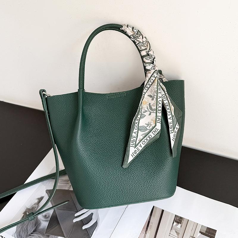 

High-end Bucket Bag, Genuine Leatherlarge-capacity Leather Women s Bag, Commuting Vegetable Basket Bag темно-зеленого