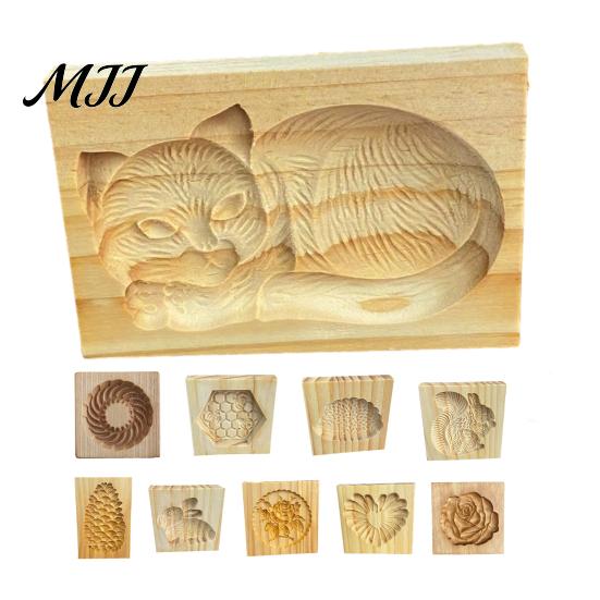 Easy Clean Dough Decorating Tools Wood Cookie Cutter Mold, Round Gingerbread Biscuit Stamp for Professional Pastry Shaping DIY Baking, Cake