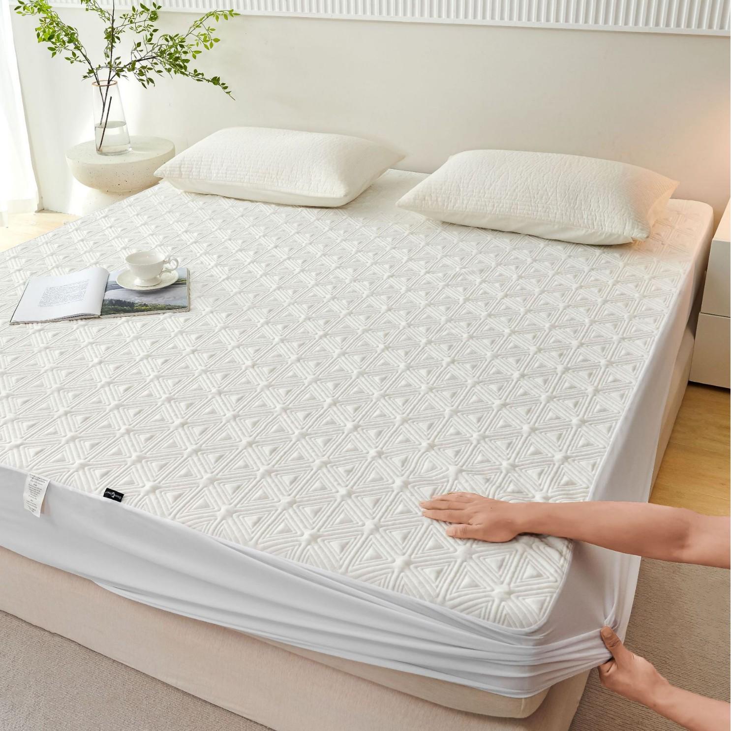 

Waterproof Quilted Incontinence Mattress Cover with Anti-Mite Protection 120x200cm + 35cm