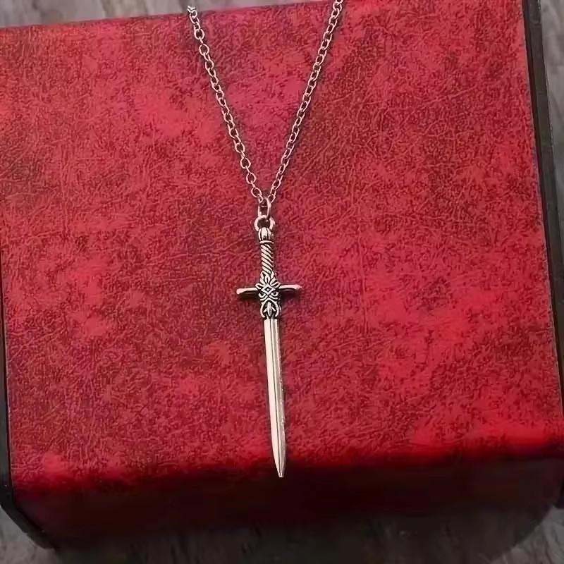 [Un Colgante de Espada Retro] Collar con Colgante de Espada Retro, Collar con Colgante de Aleación de Zinc con Forma de Cruz Estilo Punk para Mujeres y Hombres