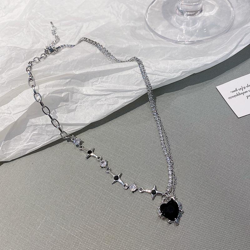 Hochwertige vielseitige koreanische Silber-Titan-Halskette mit Perlen-Schmetterlingsanhänger für Damen