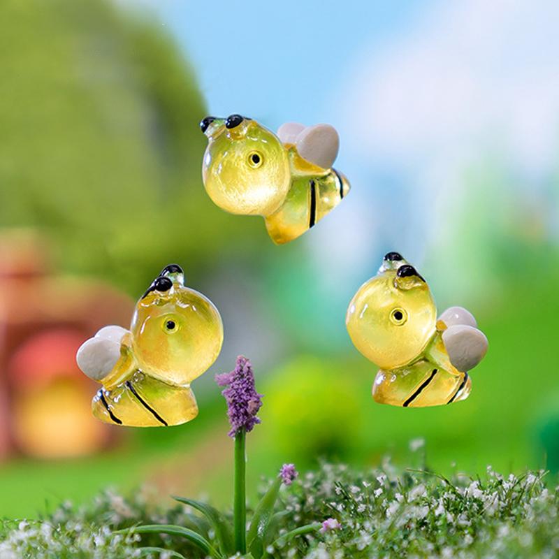 6Pcs Cartoon Luminous Bee Figures Lovely Resin Miniature Bee Figurines Decoration Ornaments Home Decoration Accessories