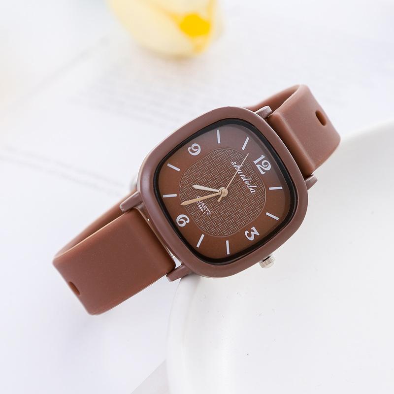 Wind High-Value Square Women'S Watch Student Retro Versatile Small Dial Silicone Tape Quartz Watch Women