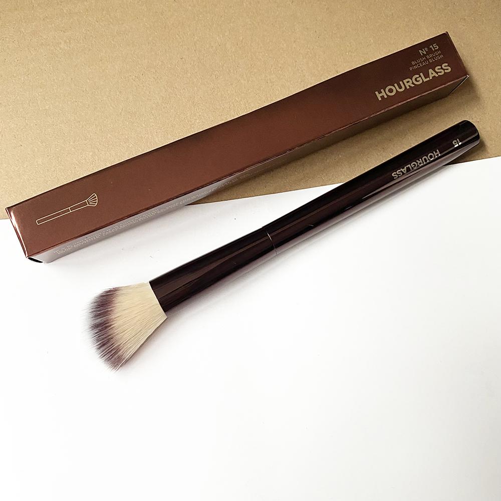 Luxury Blush Brush No.15 Angled Stippling Contour Makeup Brush with Soft Synthetic Hair Alumininum Handle