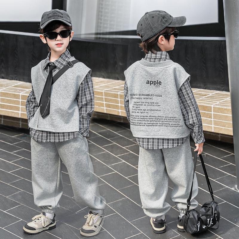 Jungen 2025 Herbst Preppy 3-teiliges Set: Stilvolles Hemd, Weste und Sportbekleidung