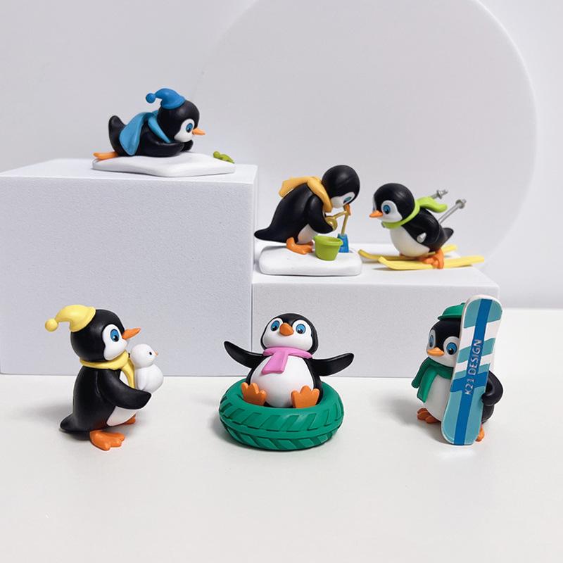 8 Cartoon Penguin Skiing Figurines DIY Keychain Pendant Ornament Toy