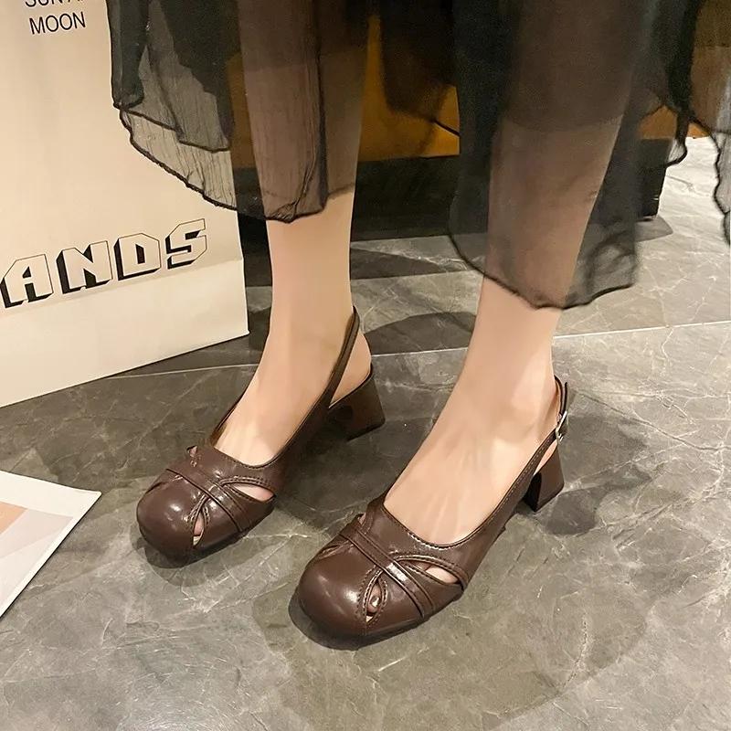 Fashion Summer Shoes Genuine Leather Sandals Casual French Retro Round Toe Hollow Out Gladiator Sandal Womens Thick Heel Shoe