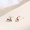 S925 versilberte Ohrringe, täglich einfache, farbige, dreieckige Ohrringe, weibliche koreanische süße Temperamenttrendpersönlichkeit, einfache, geometrische Ohrringe