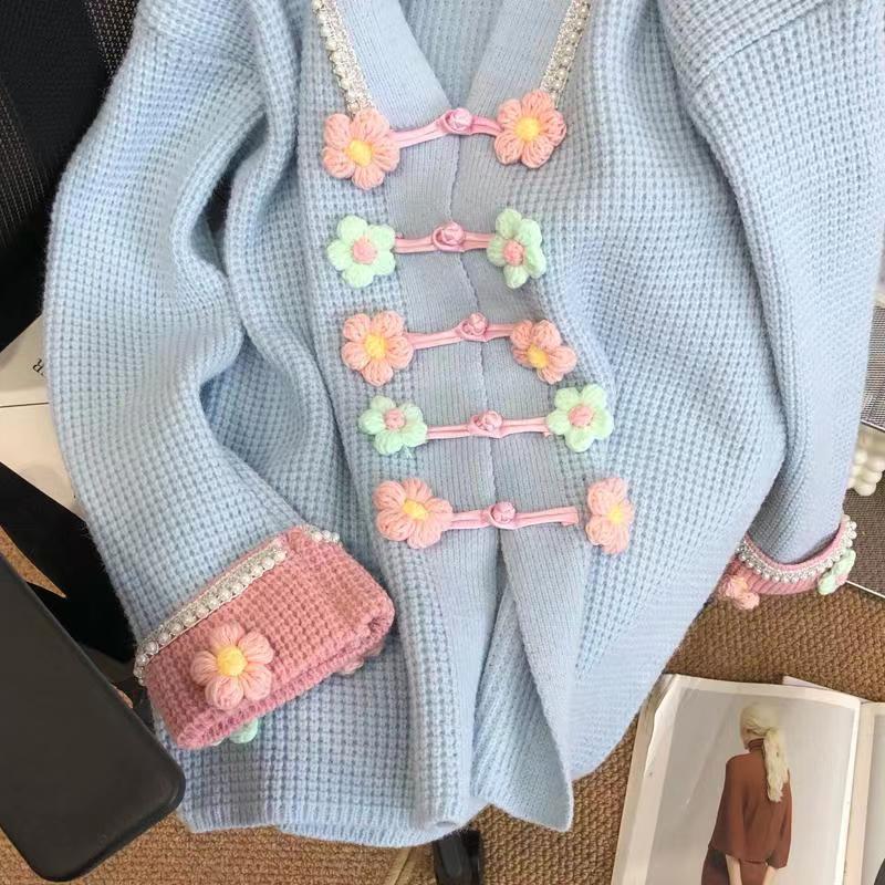 Sweet Three-dimensional Flower Button Sweater for Women's Spring Wear Lazy Style Loose Knit Cardigan